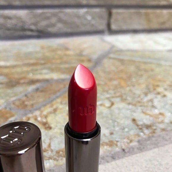 Urban Decay Mega Matte Vice Lipstick 714 Red NIB original formula - Picture 5 of 7